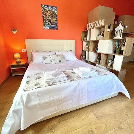 Ca Del Vins - Studio Flat In La Spezia Exterior photo