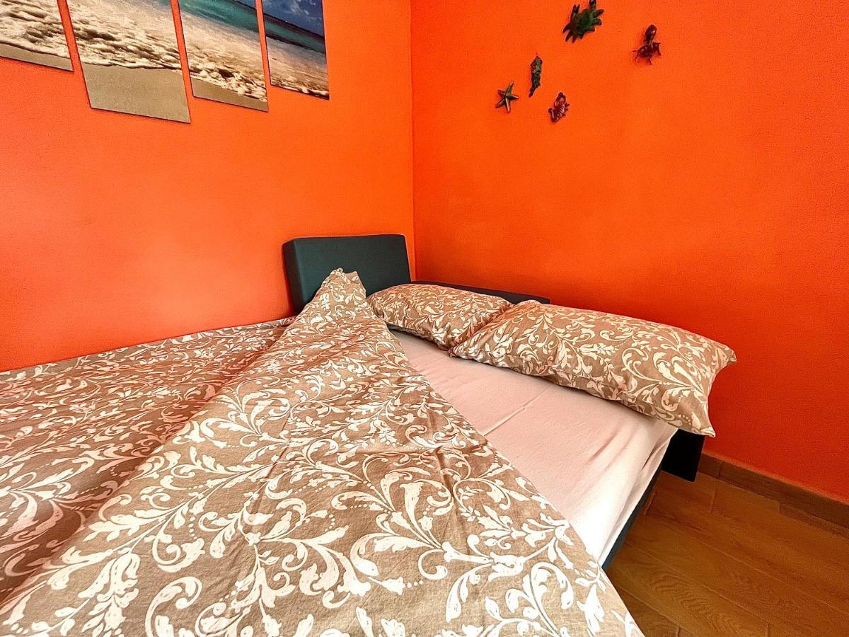 Ca Del Vins - Studio Flat In La Spezia Exterior photo
