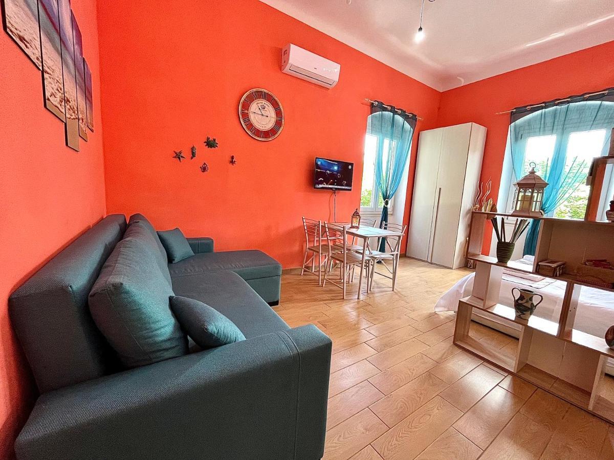 Ca Del Vins - Studio Flat In La Spezia Exterior photo