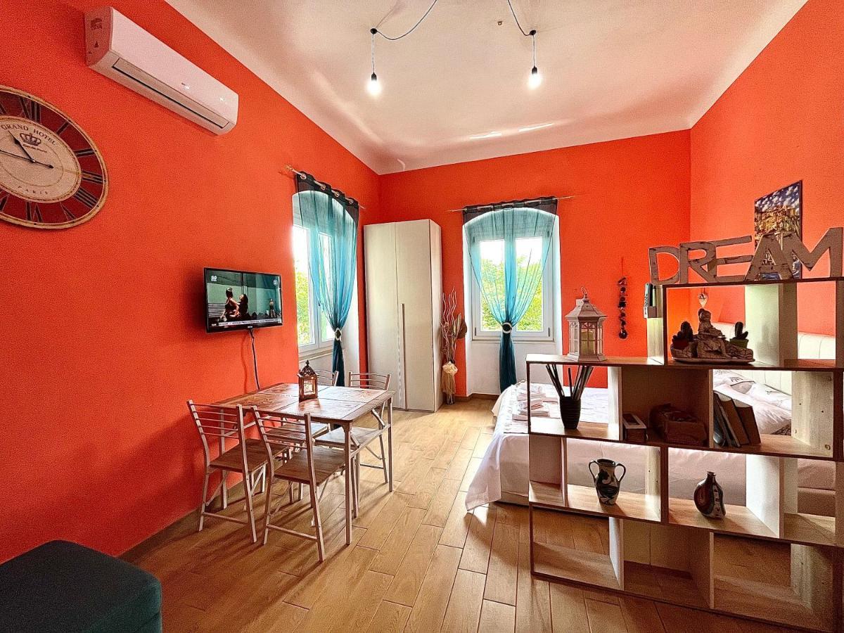 Ca Del Vins - Studio Flat In La Spezia Exterior photo